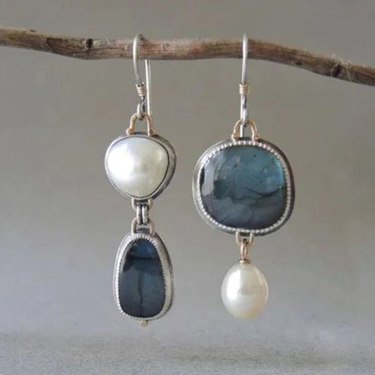 Ocean Whisp | Blue vintage earrings with pearls