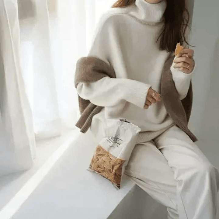 Soleil | Women's Oversized Sweater | Turtleneck